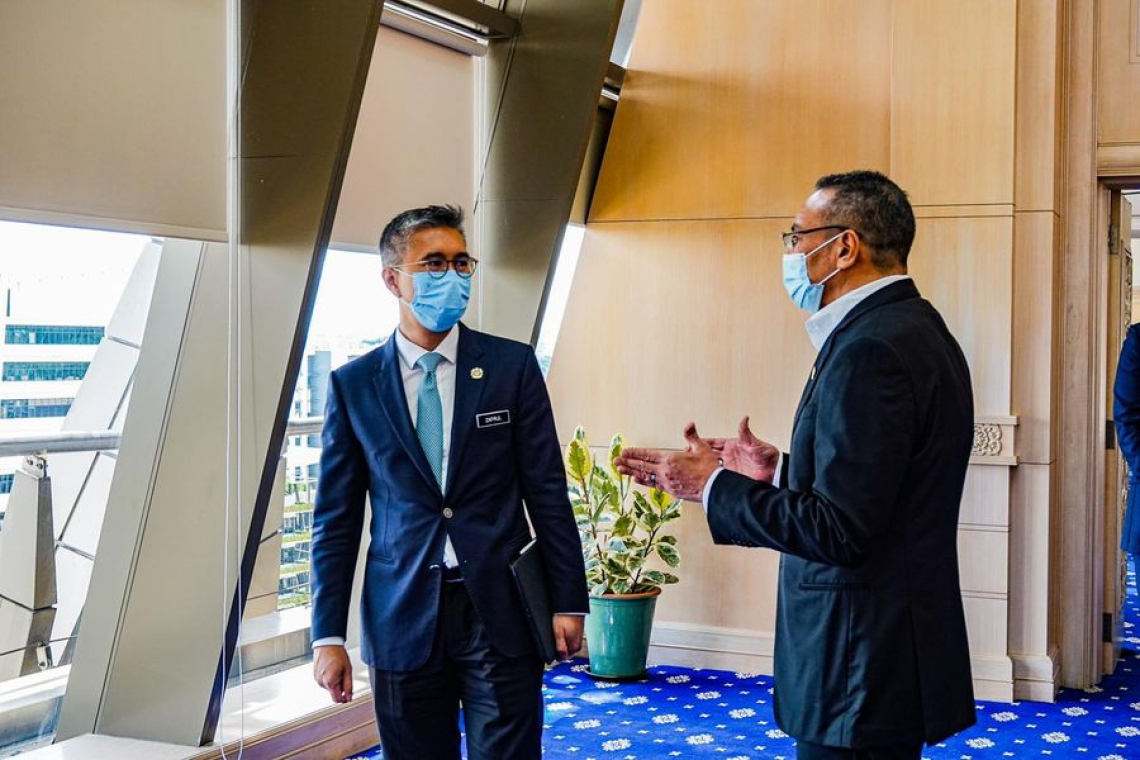 Kunjungan hormat YB Menteri Kanan Luar Negeri